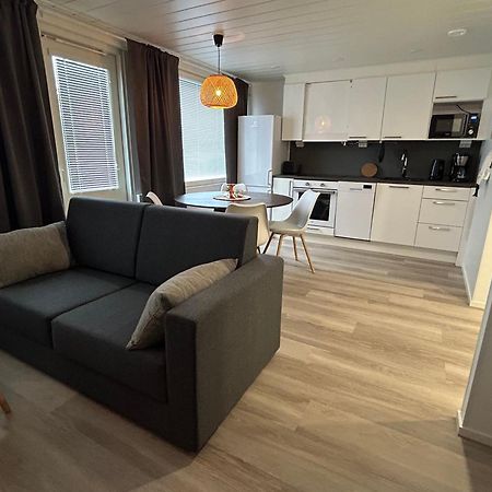 Kyllikinsola 18 B4 Naeppaerae 29 Nelioeinen Rivitaloyksioe 1-4 Henkiloeae Seinäjoki Exterior foto